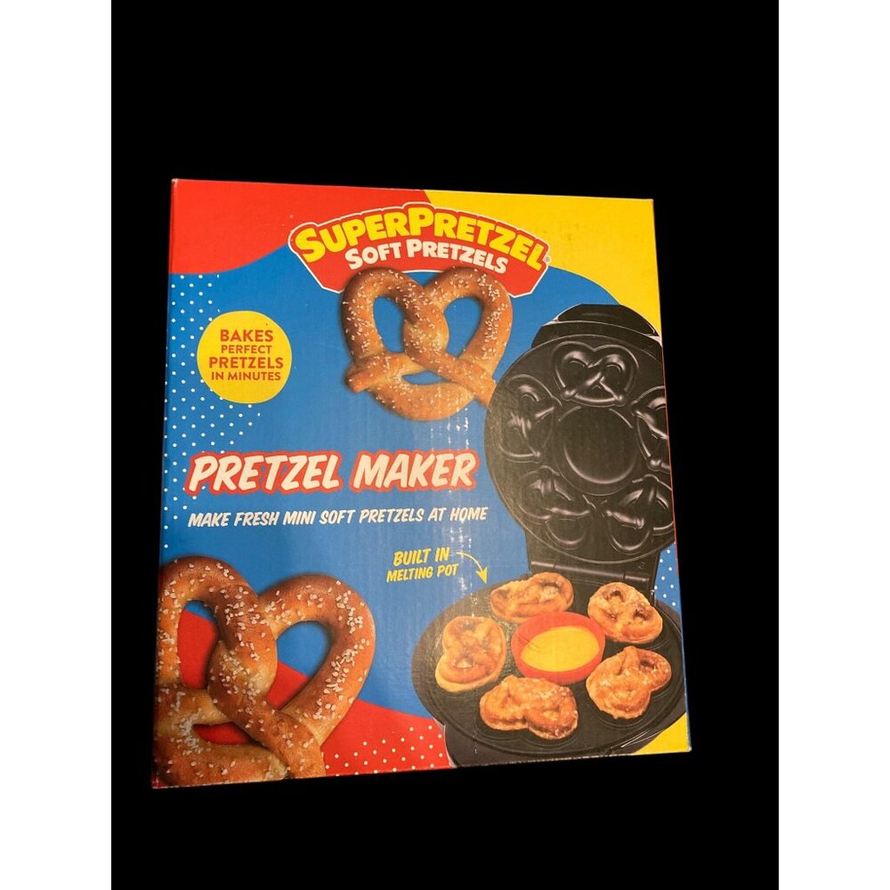 Super Pretzel Soft Pretzels Maker with Cheese Warmer Black New in Box